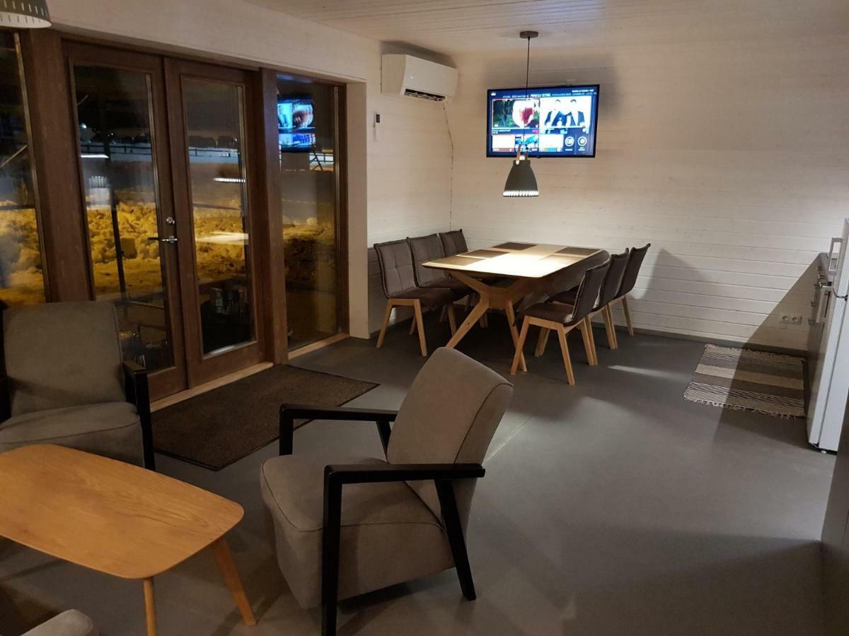 Tuhamaee Hosteli Puhkemaja Apartment *